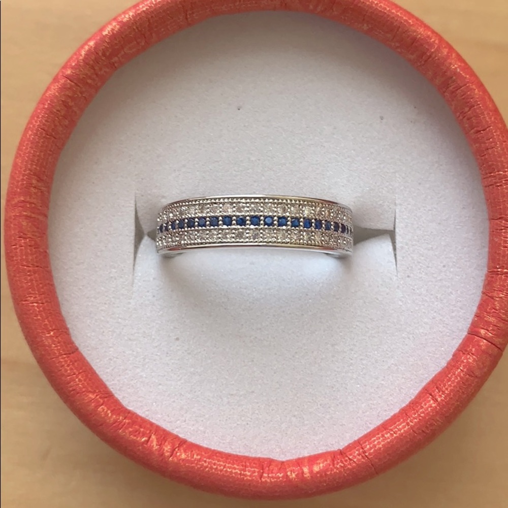Silver and blue size 7 women’s ring